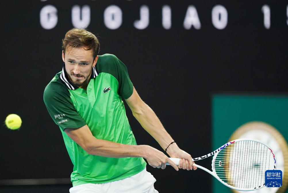 场落后却逆 场落后却逆